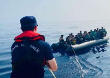 25 Düzensiz Göçmen Yakalandı