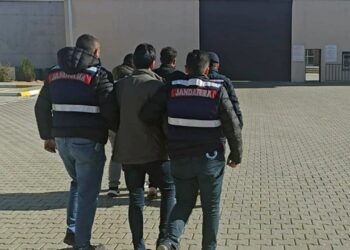 33 Düzensiz Göçmen Yakalandı