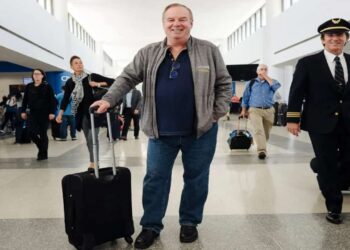 33 Yıl Önce Aldığı Biletle Dünyayı Gezdi