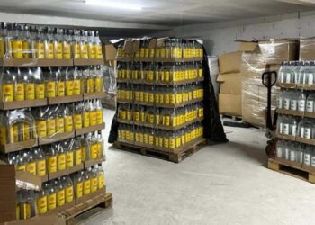 415 Litre Sahte İçki ve Silah Bulunan Ev Operasyon Düzenlendi