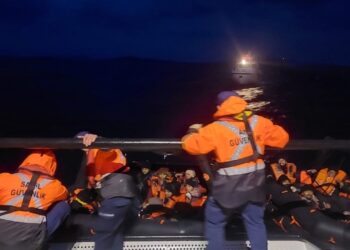 45 Göçmen Ayvalık Sularında Kurtarıldı