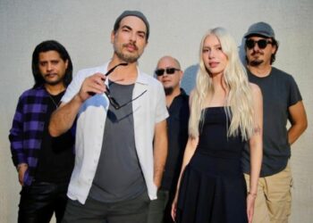 Aleyna Tilki ile Mor ve Ötesi’nden yılın düeti