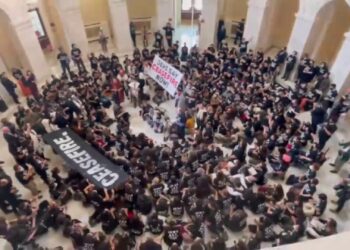 Amerikalı Yahudi Topluluğu Kongre Binası’nı Bastı