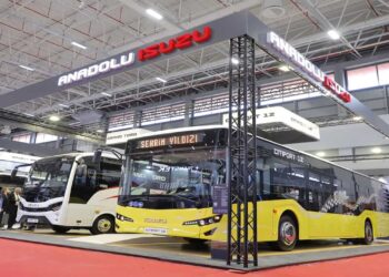 Anadolu Isuzu İhracatta Zirvede: OİB’den 2022 İhracat Başarı Ödülü