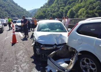 Anadolu Otoyolu’nda 18 Araçlık Zincirleme Kaza!