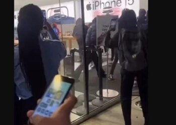 Apple Mağazası Yağmalandı! ABD’de Bir Grup Yağmacı İPhone 15 Ve Yeni Çıkan Ürünleri Çaldı