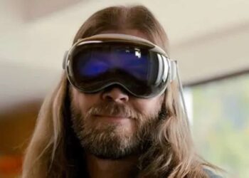 Apple Vision Mide Bulandırıp Yüzde Yanık İzi Oluşturuyor!