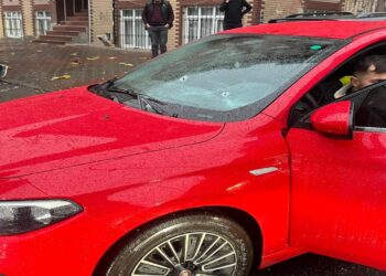 Aracına Ateş Açılan Kişi Yaralandı