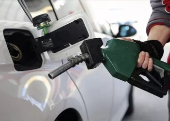 Artık Gece Zamları Başladı: Akaryakıta Dev Zam!