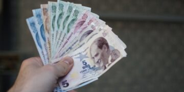 Asgari Ücret Zammının Ardından Kalem Kalem Yeni Maaşlar