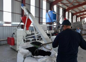 Atıklar bu fabrikalarda dönüşüyor