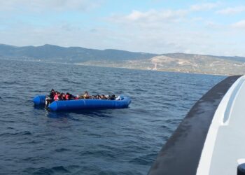 Ayvacık Açıklarında 70 Göçmen Yakalandı