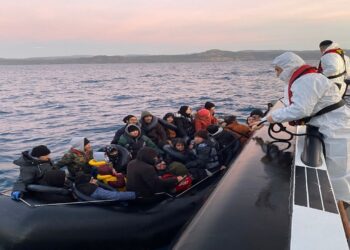 Ayvacık İlçesinde 128 Göçmen Yakalandı