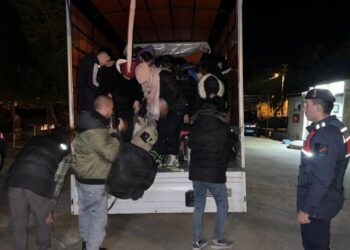 Ayvacık’ta Göçmen Operasyonu Düzenlendi