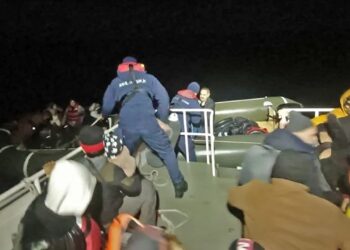 Ayvalık Açıklarında Göçmen Operasyonu