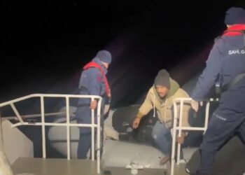 Ayvalık’ta 47 Düzensiz Göçmen Kurtarıldı