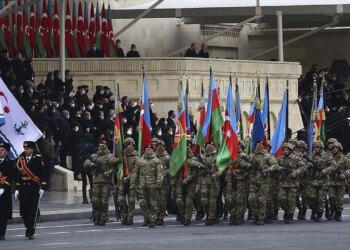 Azerbaycan Zaferini Kutluyor