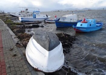 Balıkesir’de Kuvvetli Fırtına Ve Yağış
