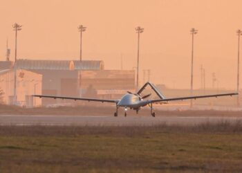 Bayraktar TB3 SİHA Uzun Uçuş Testini Tamamladı