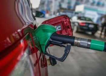 Benzin Fiyatlarına 2,11 Kuruş Zam Bekleniyor