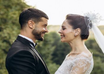 Berk Oktay ve Yıldız Çağrı Atiksoy’un Bebekleri Olacak