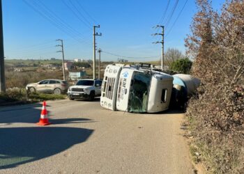 Beton Mikserinin Devrilmesi Sonucu Sürücü Ağır Yaralandı