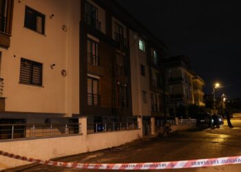 Beylikdüzü’nde Doğal Gaz Yangını: Motosiklet Kül Oldu!