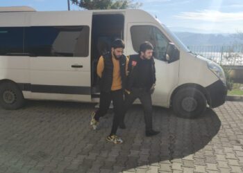 Bıçaklı Kavgada 1 Kişi Öldü 2 Kişi Yaralandı