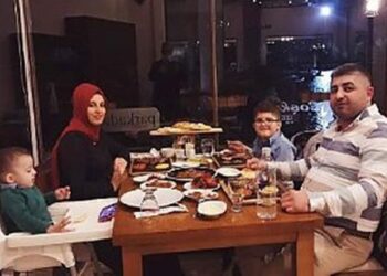 Boşanma Aşamasındaki Karısı İle 2 Oğlunu Silahla Öldürüp İntihar Etti