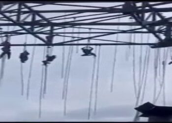 Brezilya’da Korku Dolu Anlar! 150 Metrede Asılı Kaldılar