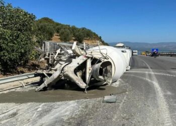 Bursa’da Beton Mikserleri Kaza Yaptı: 1 Ölü, 1 Yaralı