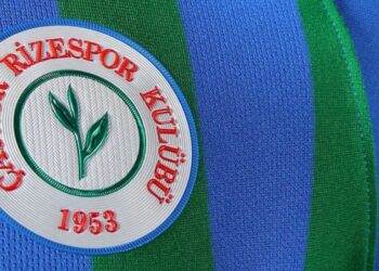 Çaykur Rizespor Yeni Teknik Direktörle İmzaları Attı