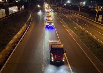 Çekicilerle Şehir Turu Atıp Terörü Protesto Ettiler