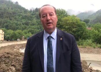 Cevdet Akay, Bakan Uraloğlu’na Danışmanı Hakkındaki Çoklu Maaş İddiasını Sordu