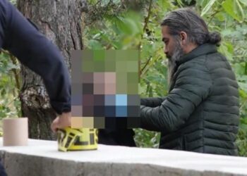 Çocuk Parkında Ağaca Asılı Kadın Cesedi Bulundu