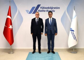 ÇOMÜ Rektörü Erenoğlu YÖKAK Başkanı Kocabıçak’ı Ziyaret Etti