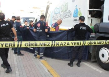 Çöp Kamyonu Çarptığı Kadın Hayatını Kaybetti