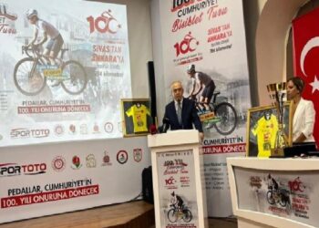 Cumhuriyet Bisiklet Turu’nda Müftüoğlu’ndan manalı jest
