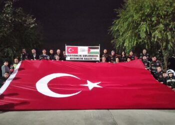 Dalgıçlar Gazze’ye Destek İçin  Dalış Yaptı