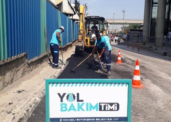 Darıca’da Yoğun Yağış Sonrası Bozulan Yollar Onarıldı