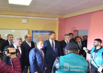 Denetimli Serbestlik Yükümlüleri Pendik’te Okul Boyadı