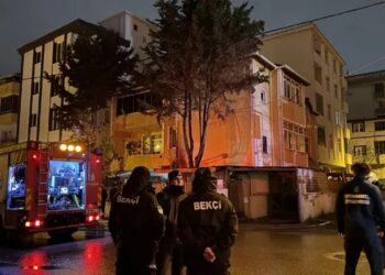 Doğal Gaz Borusu Patlayınca 3 Katlı Binada Yangın Çıktı