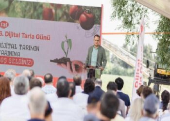 ‘Domatesin Önderleri’ Dijital Tarla Günü’nde buluştu