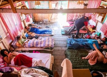 Dünya’nın En Tembel İnsanları! 46 Gündür Yatıyor