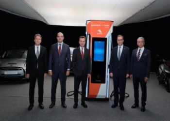 Elektrikli araç istasyonları için manalı iş birliği