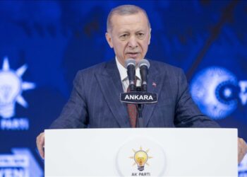 Erdoğan Yeniden Genel Başkan Seçildi