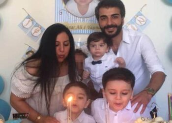 Eşi Tarafından Öldürülen Kadın Ve Çocukları Son Yolculuklarına Uğurlandı