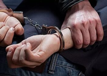 Eski Eşini Silahla Yaraladı