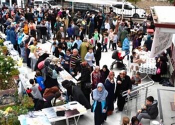 Gazze İçin Hayır Çarşısı Açıldı