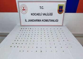 Gebze’de 144 Sikke Ve 1 Yüzük Ele Geçirildi